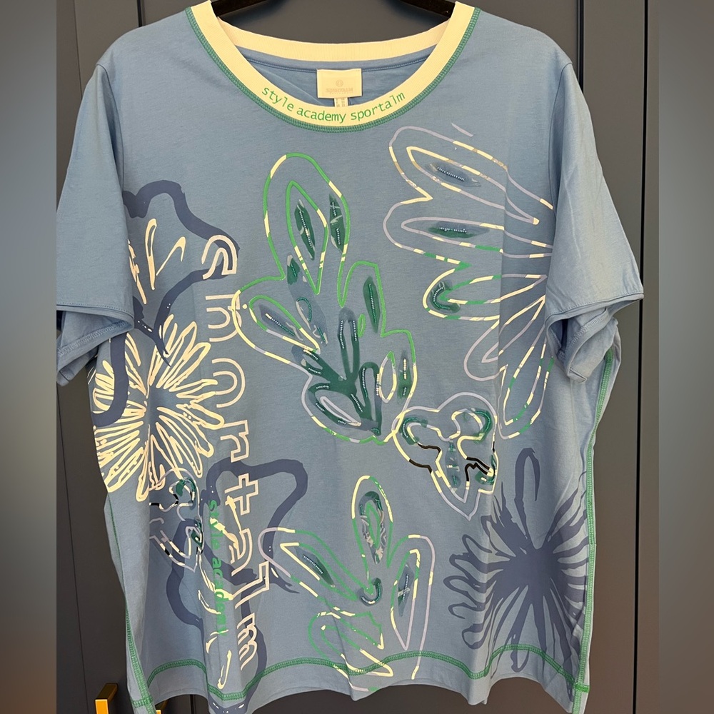 Sportalm Blue and Green Short Sleeve Tee with Botanical Design size 18